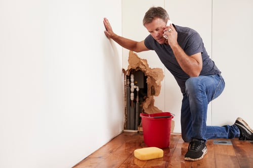 Fixing a Leaking Tap DIY vs Plumber