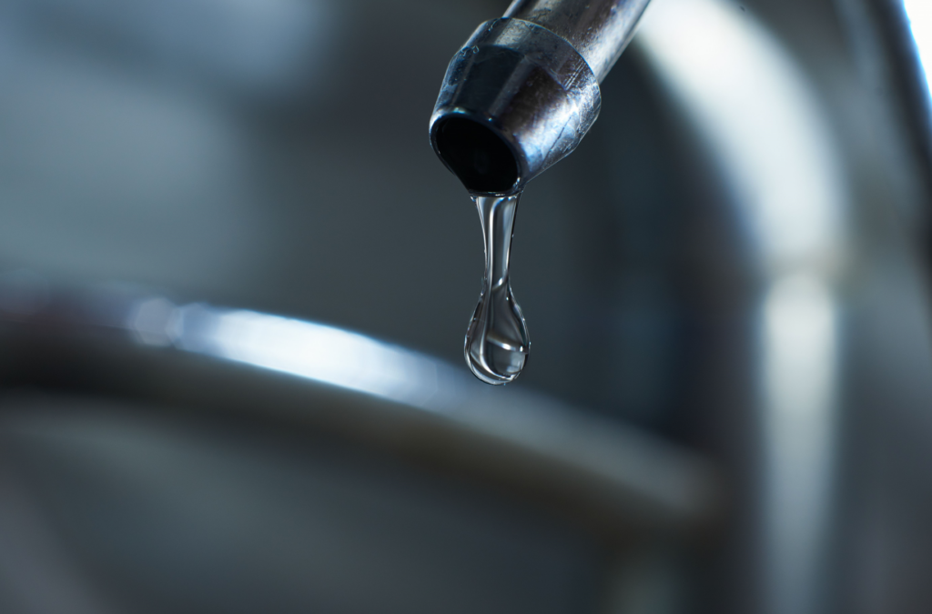 How to Tackle 6 Common Plumbing Emergencies Like a Pro